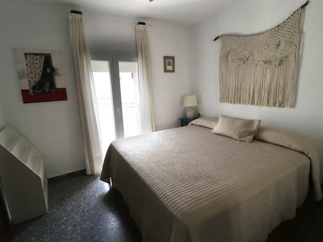 Schlafzimmer von Wohnung zur Miete in  Cádiz Capital mit Klimaanlage und Balkon