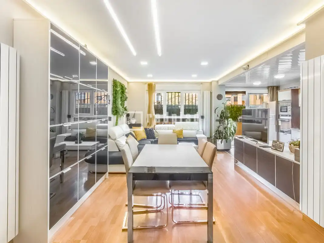 Sala de estar de Piso en venta en Rivas-Vaciamadrid con Aire acondicionado, Calefacción y Jardín privado