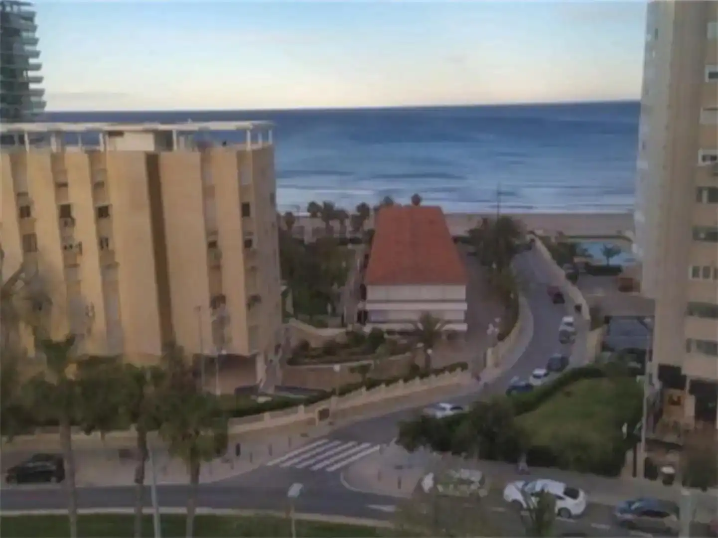 Vista exterior de Pis per a compartir en Alicante / Alacant amb Moblat, Forn i Rentadora