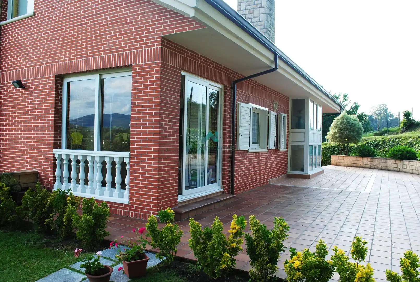 Terrassa de Casa o xalet en venda en Ampuero amb Calefacció, Jardí privat i Terrassa