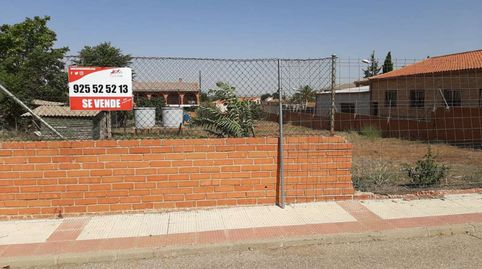 TERRENO EN EL CENTRO DE LA POBLACION