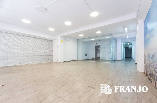 Local comercial en Venta en Centre - Eixample – Can Llobet