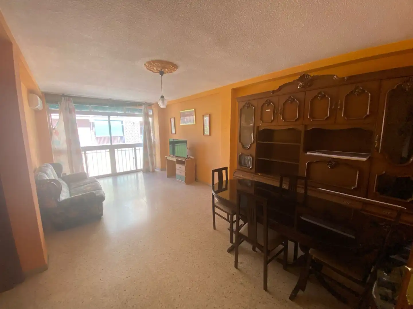 Habitación de Piso en venta en Granada con Amueblado