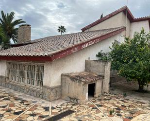 Vista exterior de Casa o xalet en venda en Elche / Elx amb Jardí privat i Terrassa