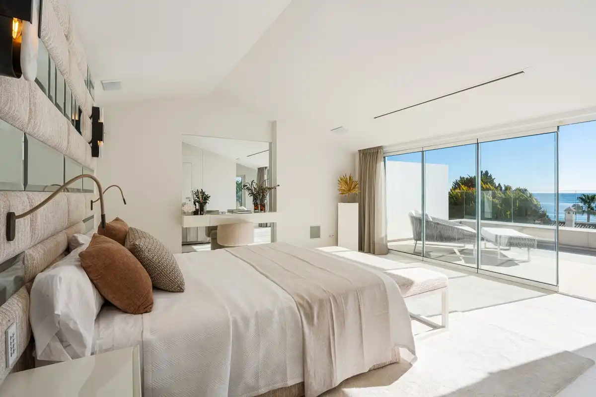 Bedroom of Detached homes for sale in Marbella  with Air Conditioner, Private garden and Terrace