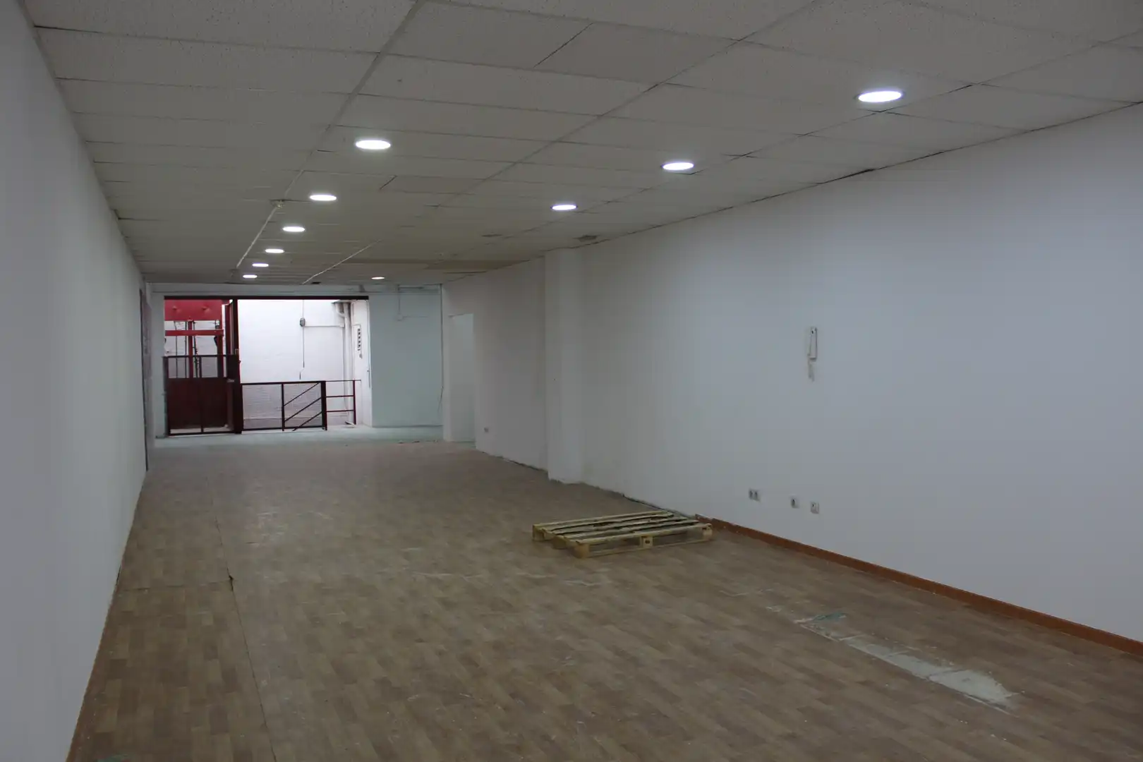 Local comercial en venda a Carrer de les Salenques