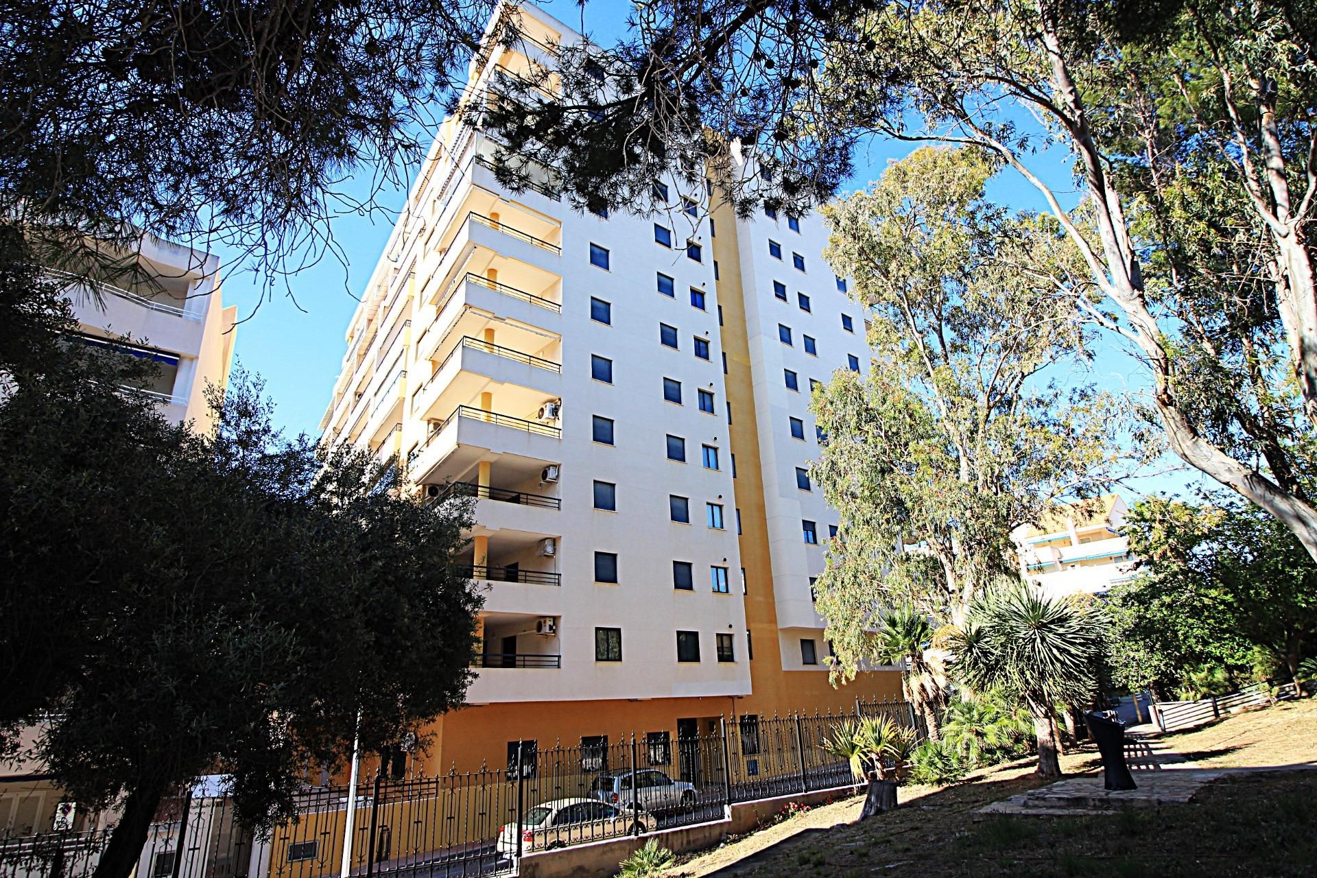 Vista exterior de Apartament en venda en Oropesa del Mar / Orpesa amb Terrassa, Traster i Piscina comunitària