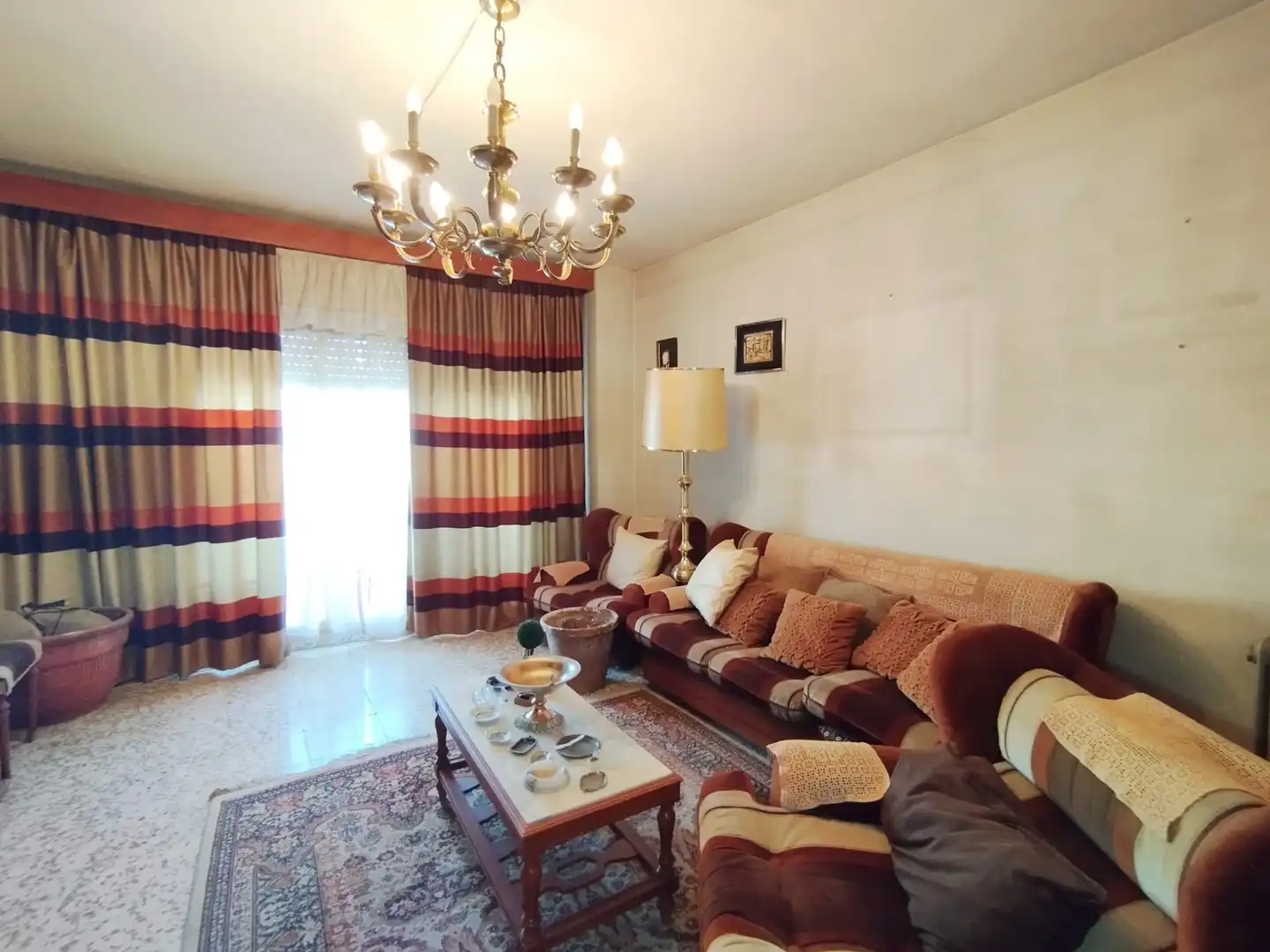 Sala d'estar de Pis en venda en Argamasilla de Alba amb Terrassa, Moblat i Balcó
