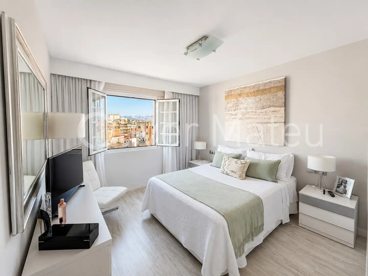 Schlafzimmer von Dachboden zum Verkauf in  Palma de Mallorca mit Klimaanlage, Parkett und Terrasse