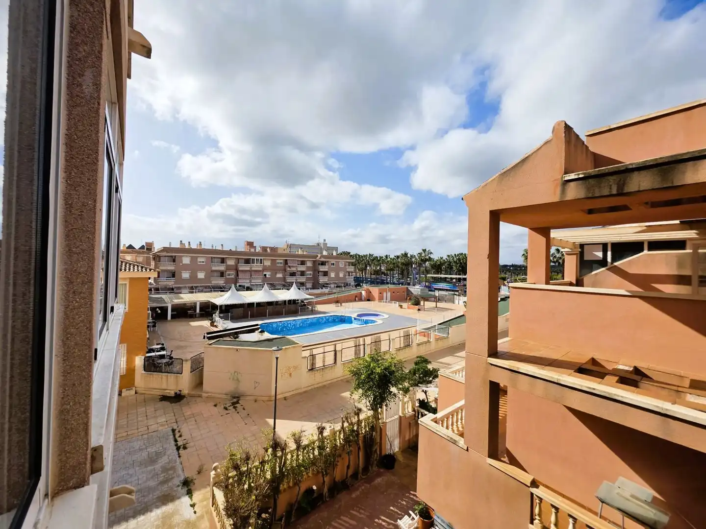 Vista exterior de Apartamento de alquiler en Santa Pola con Terraza