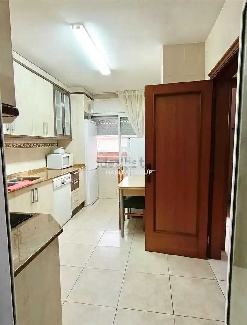 Cuina de Casa o xalet en venda en Tarragona amb Aire condicionat, Calefacció i Jardí privat