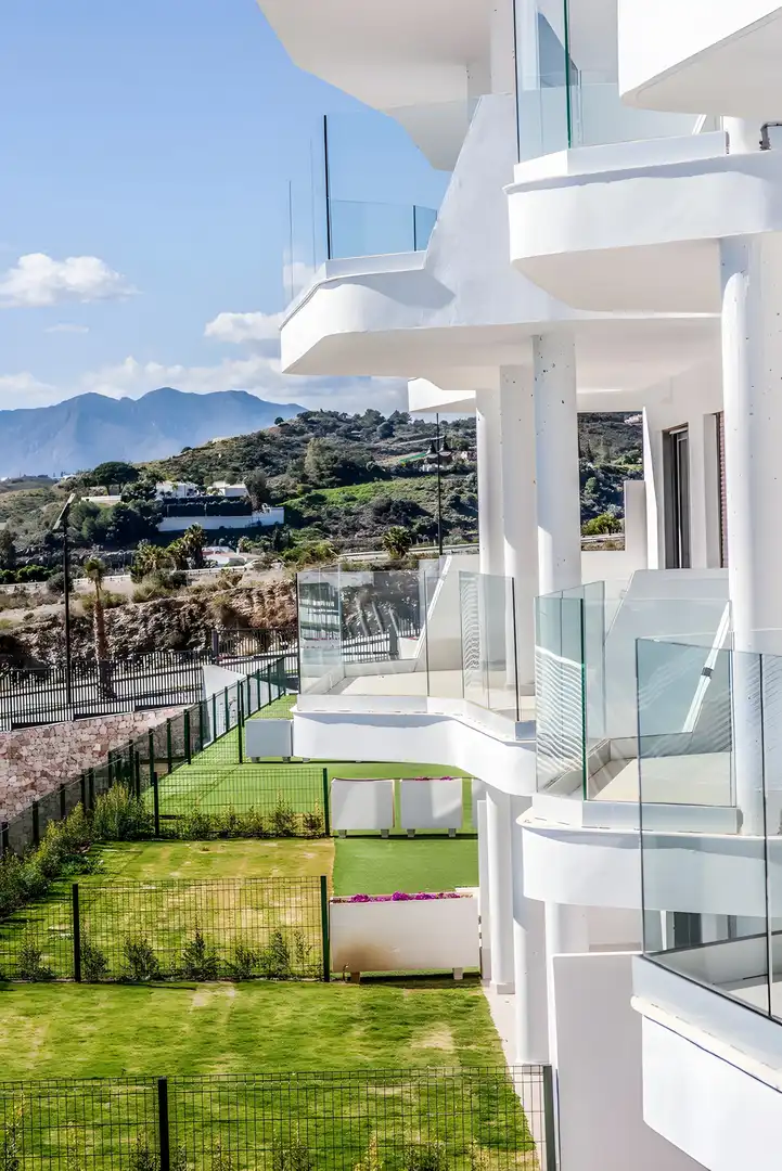 Apartment with pool for sale in Puerto Deportivo, imagen 3