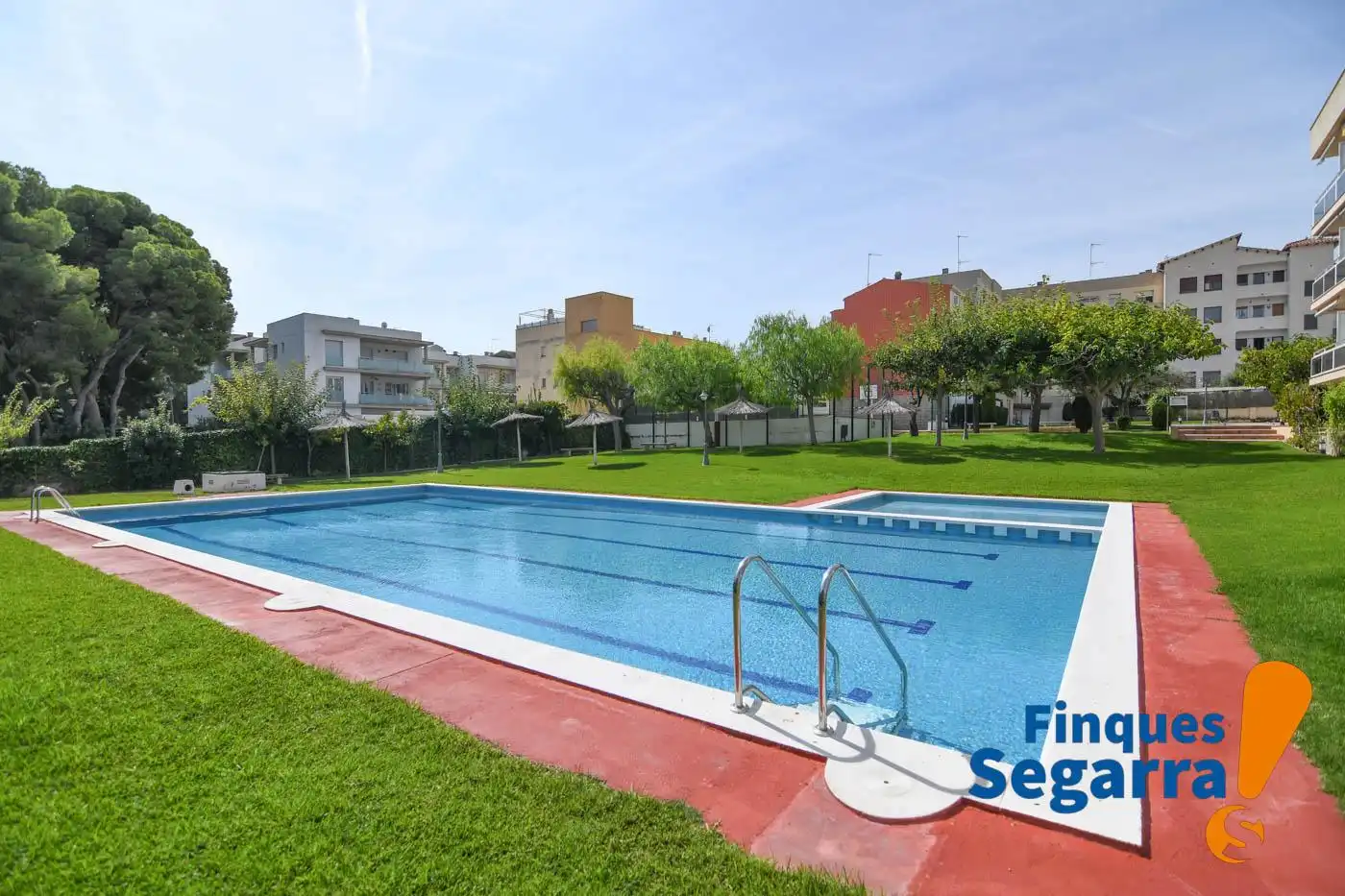 Schwimmbecken von Wohnung zum Verkauf in Roda de Berà mit Gemeinschaftspool