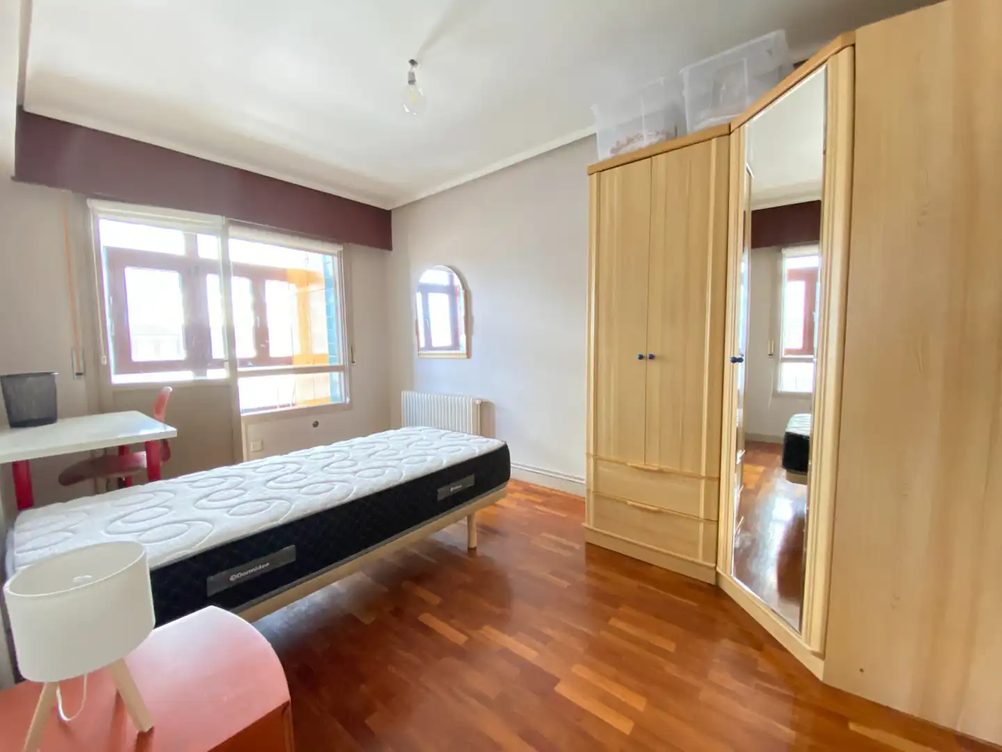 Habitación de Piso de alquiler en Bilbao  con Calefacción, Terraza y Amueblado