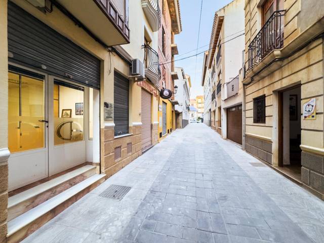 Local comercial en Venta en Huéscar