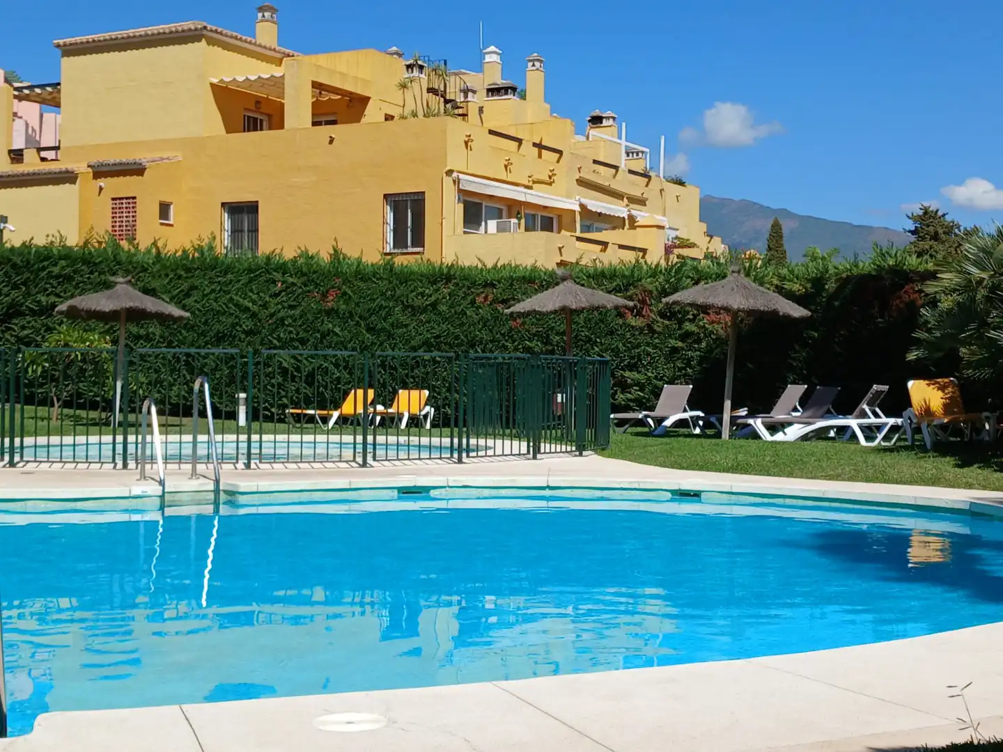 Piscina de Planta baixa de lloguer en Marbella amb Aire condicionat, Calefacció i Terrassa