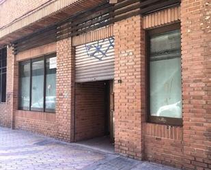 Exterior view of Premises for sale in  Valencia Capital  with Air Conditioner