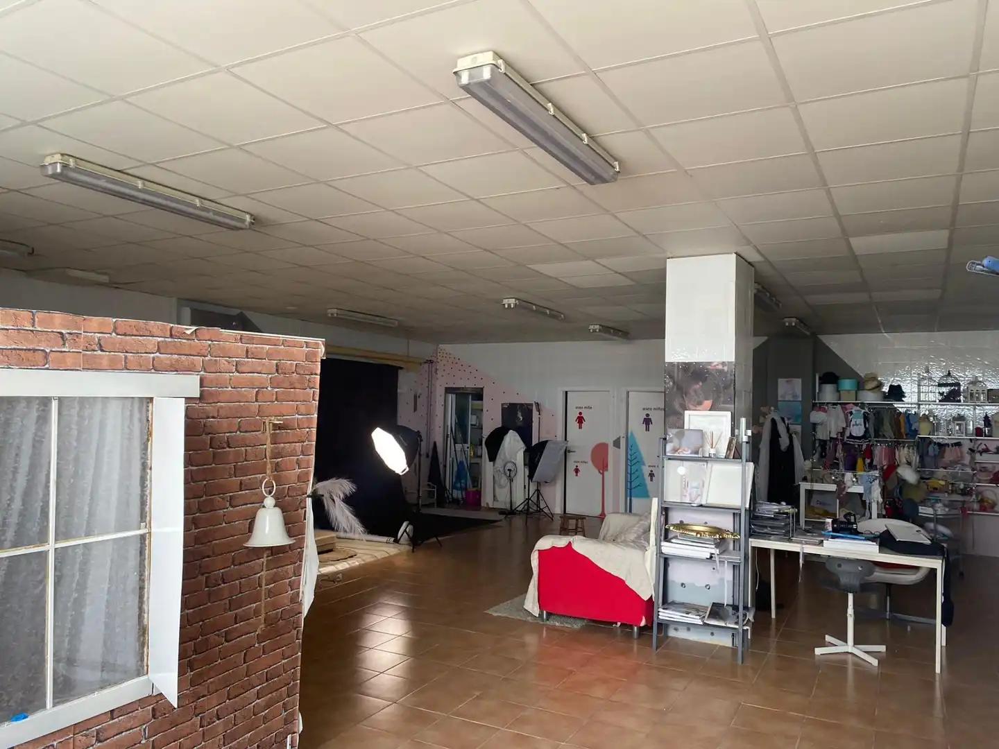 Gewerbefläche zum Verkauf in Barriada Río San Pedro, imagen 8