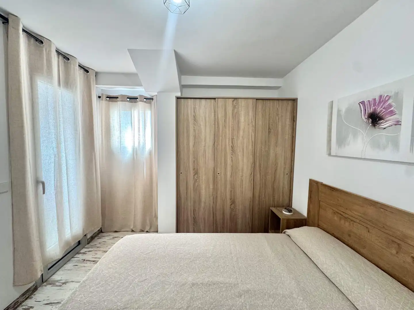 Schlafzimmer von Wohnung zum Verkauf in Gandia mit Klimaanlage, Abstellraum und Balkon