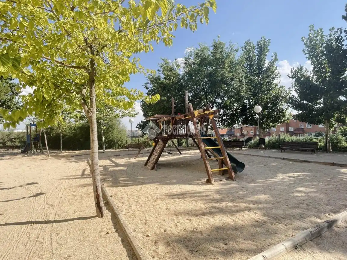 Vista exterior de Piso en venta en Móstoles con Aire acondicionado, Calefacción y Terraza