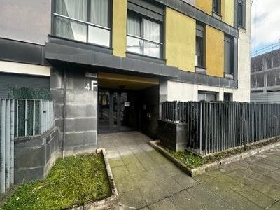 Vista exterior de Piso en venta en Santander