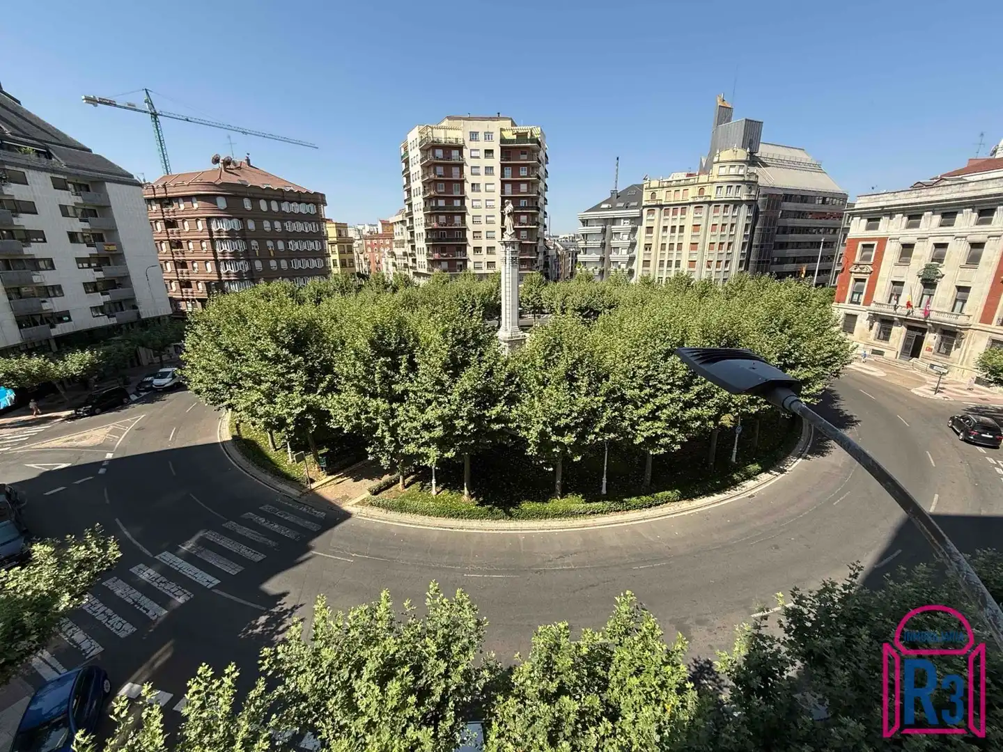 Außenansicht von Wohnung zur Miete in León Capital  mit Heizung und Terrasse