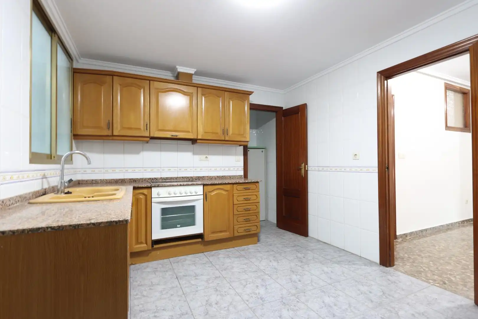 Kitchen of Flat for rent in Benaguasil  with Balcony