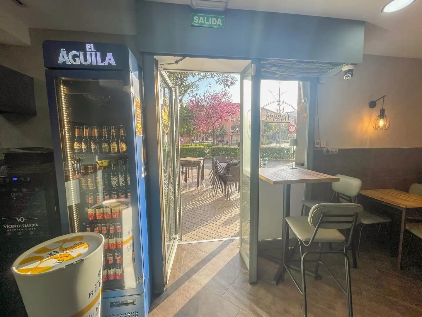 Local en traspaso en Valencia con Aire acondicionado