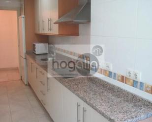 Kitchen of Flat to rent in  Sevilla Capital  with Air Conditioner, Furnished and Community pool