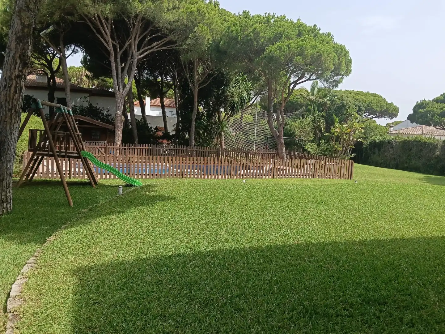Jardí de Casa o xalet en venda en Conil de la Frontera amb Aire condicionat, Jardí privat i Terrassa