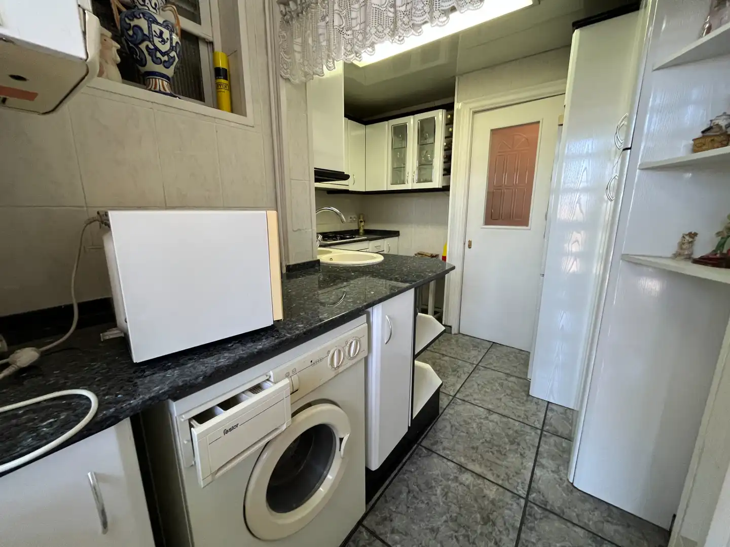 Cuina de Pis en venda en Barcelona amb Calefacció, Moblat i Forn
