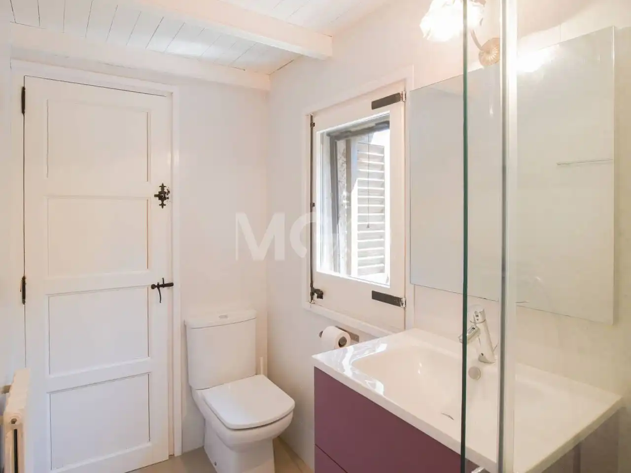 Badezimmer von Country house zum Verkauf in Sant Julià de Vilatorta mit Heizung, Privatgarten und Terrasse