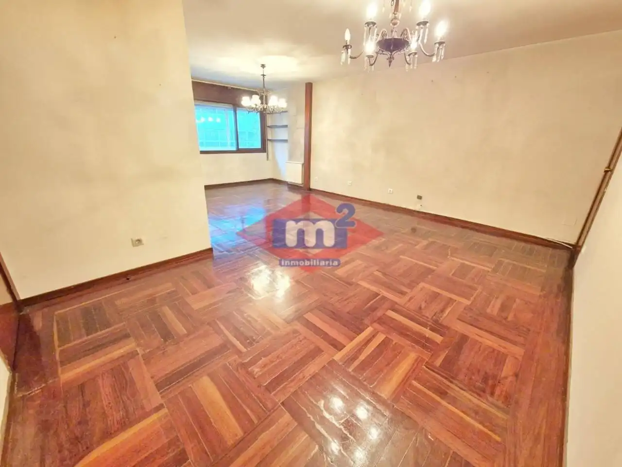 Habitación de Piso en venta en Vigo  con Calefacción, Trastero y Balcón