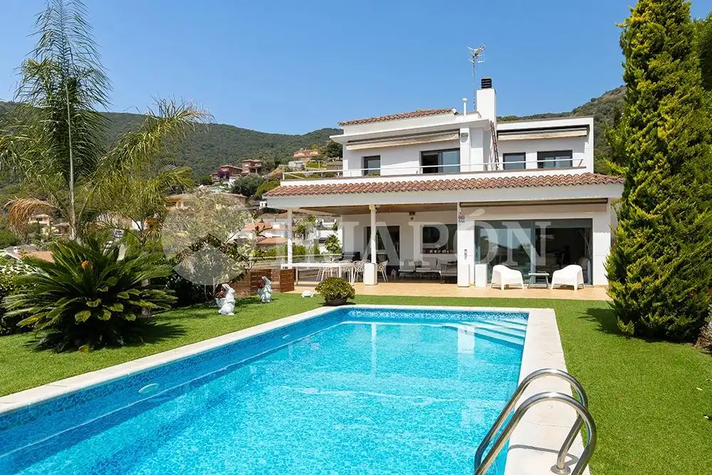 Exterior view of Houses for sale in Alella  with Heating, Private garden and Terrace