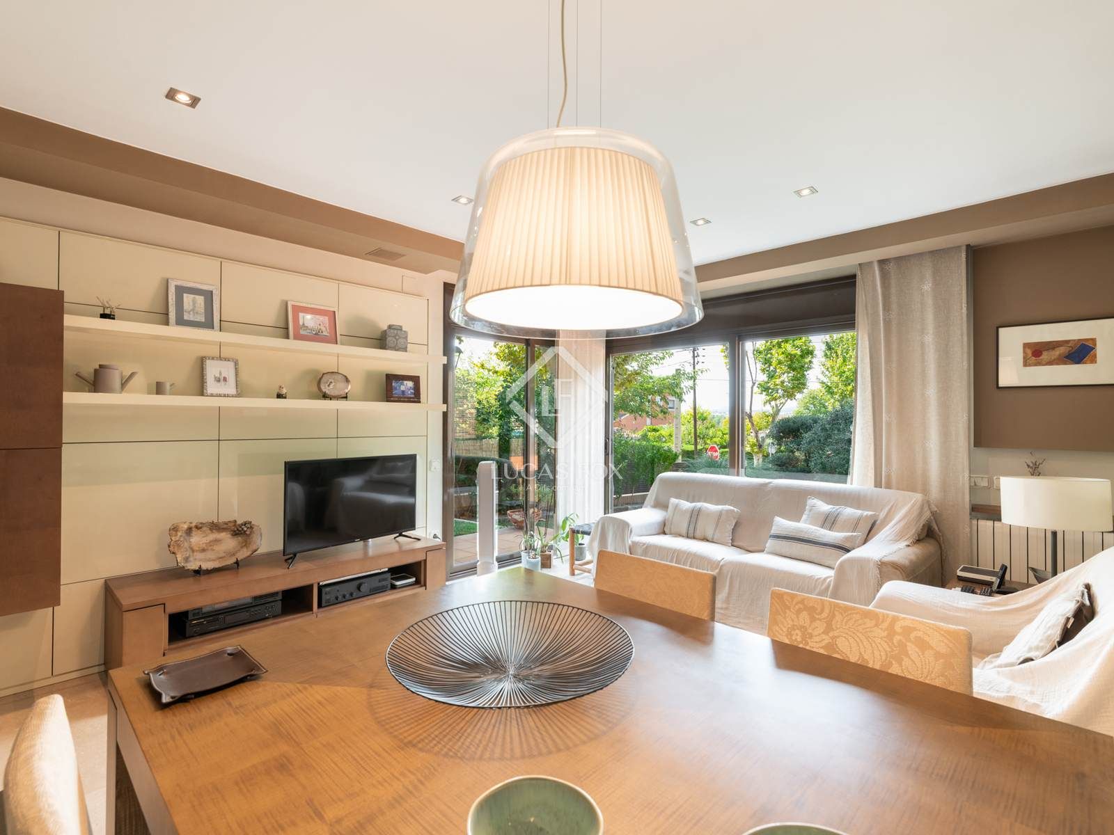 Living room of House or chalet for sale in Sant Cugat del Vallès  with Heating, Private garden and Terrace