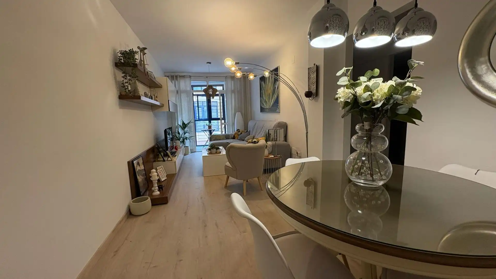 Sala de estar de Piso en venta en Torremolinos con Aire acondicionado, Balcón y Piscina comunitaria