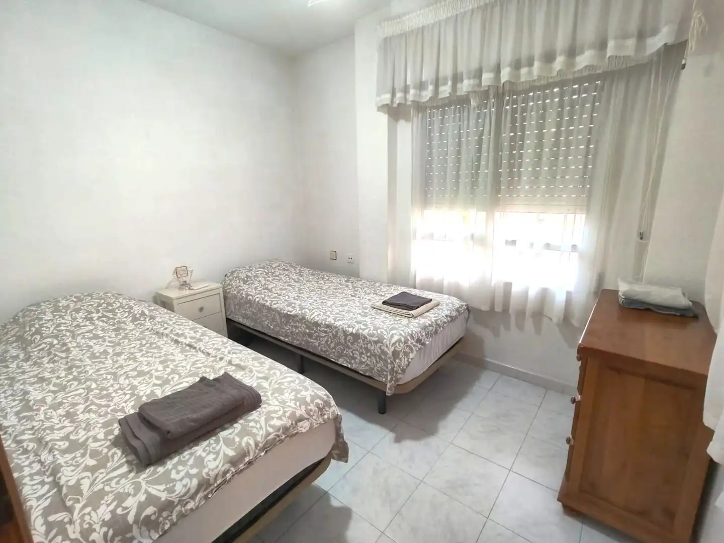 Dormitori de Apartament de lloguer en Santa Pola amb Aire condicionat, Calefacció i Terrassa
