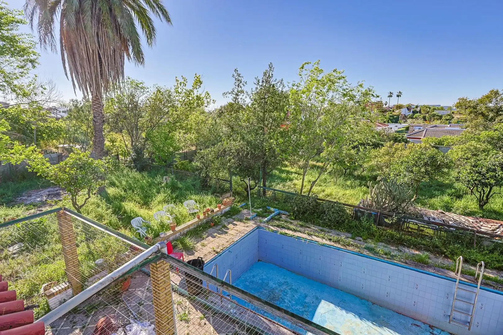 Piscina de Casa o xalet en venda en Sanlúcar la Mayor amb Aire condicionat i Piscina
