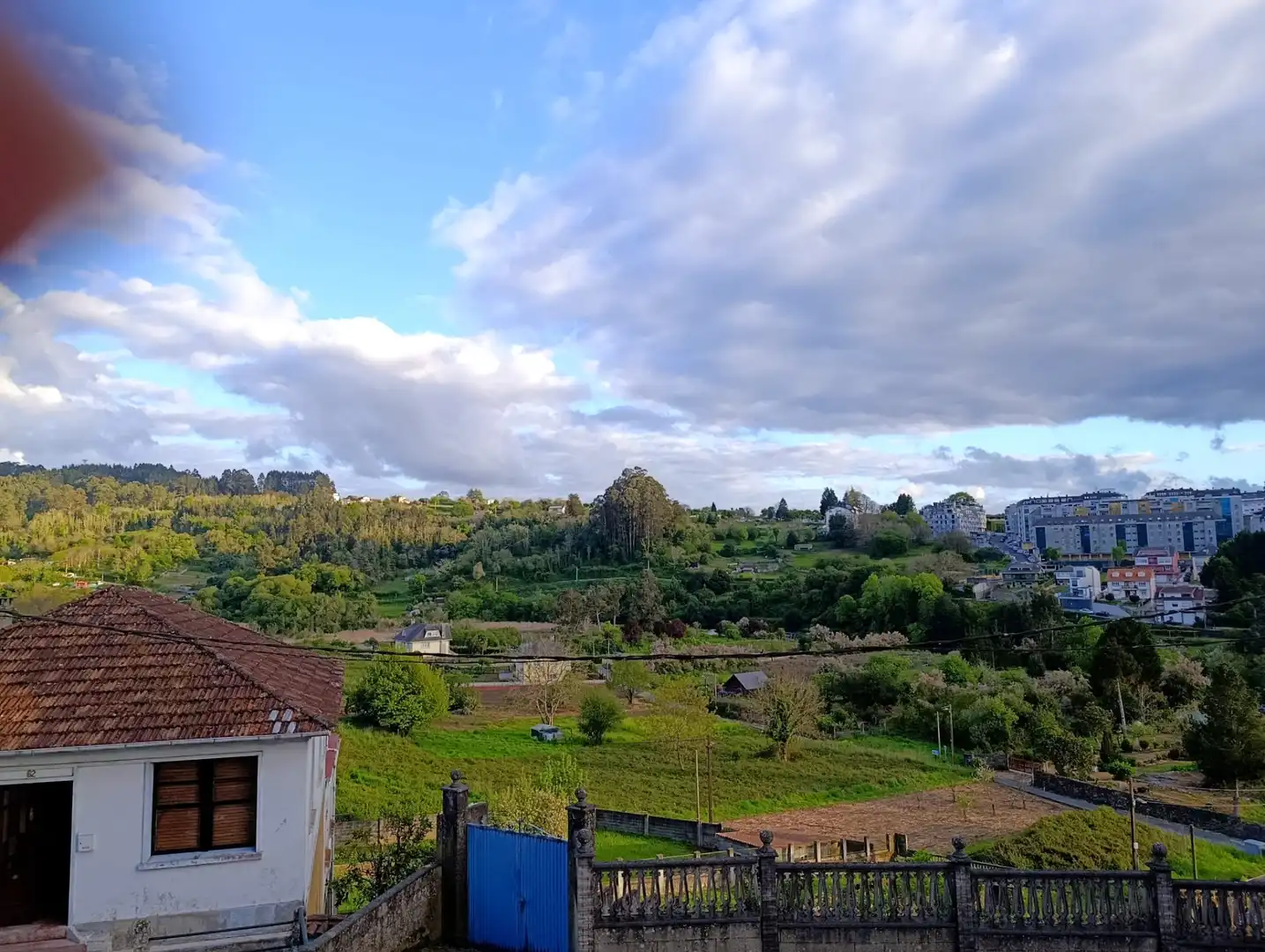 Vista exterior de Piso en venta en Betanzos con Amueblado, Horno y Lavadora