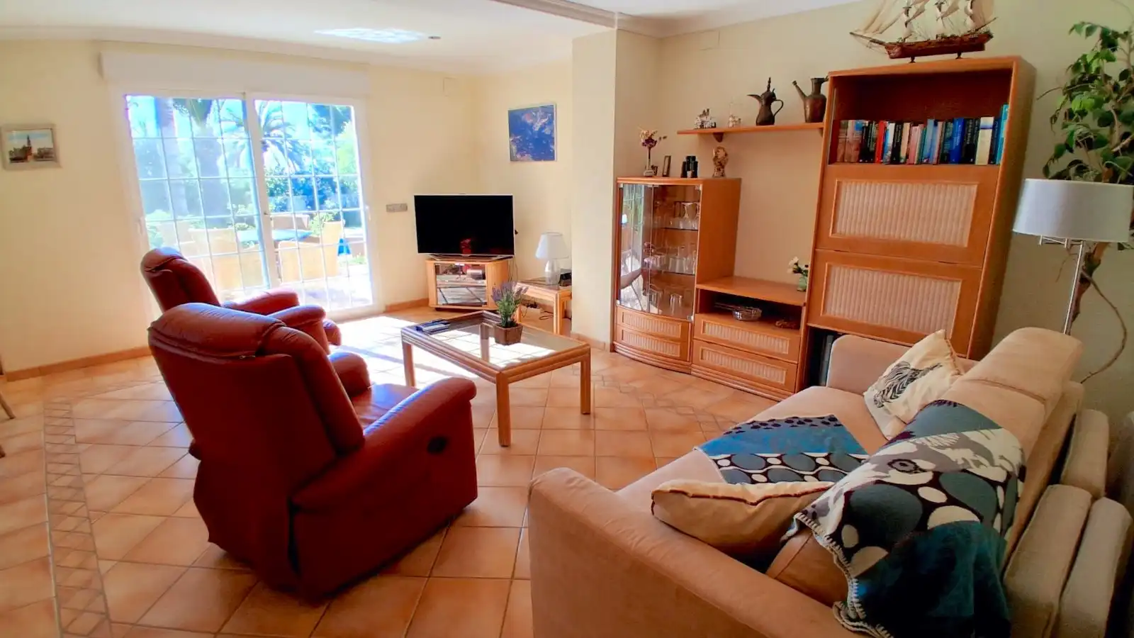 Living room of Houses for sale in L'Alfàs del Pi  with Air Conditioner, Heating and Private garden