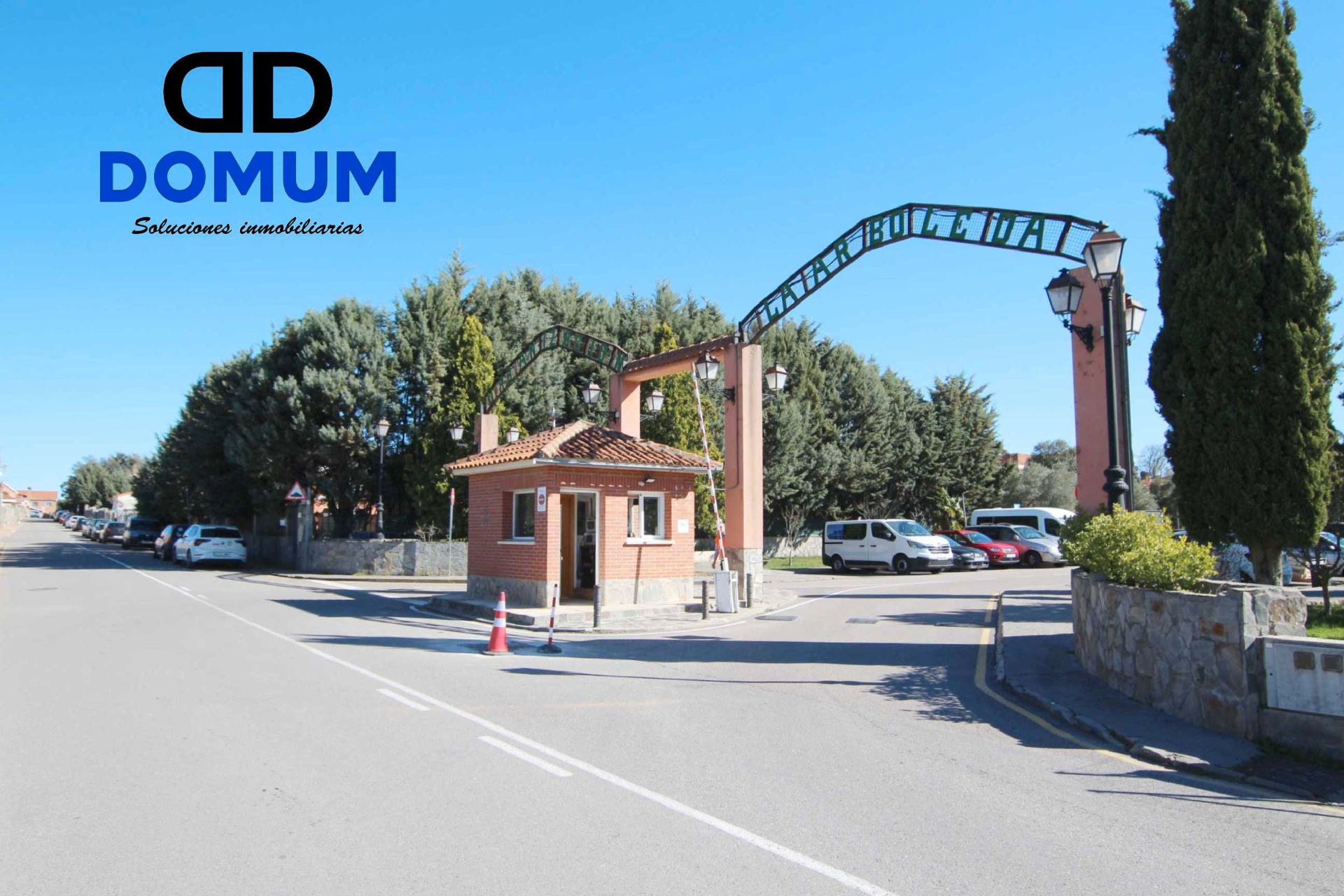 Haus oder Chalet zum Verkauf in Calle de los Almendros