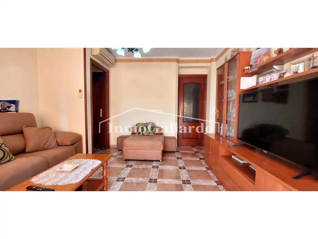Living room of Flat for sale in Málaga  with Air Conditioner, Furnished and Balcony