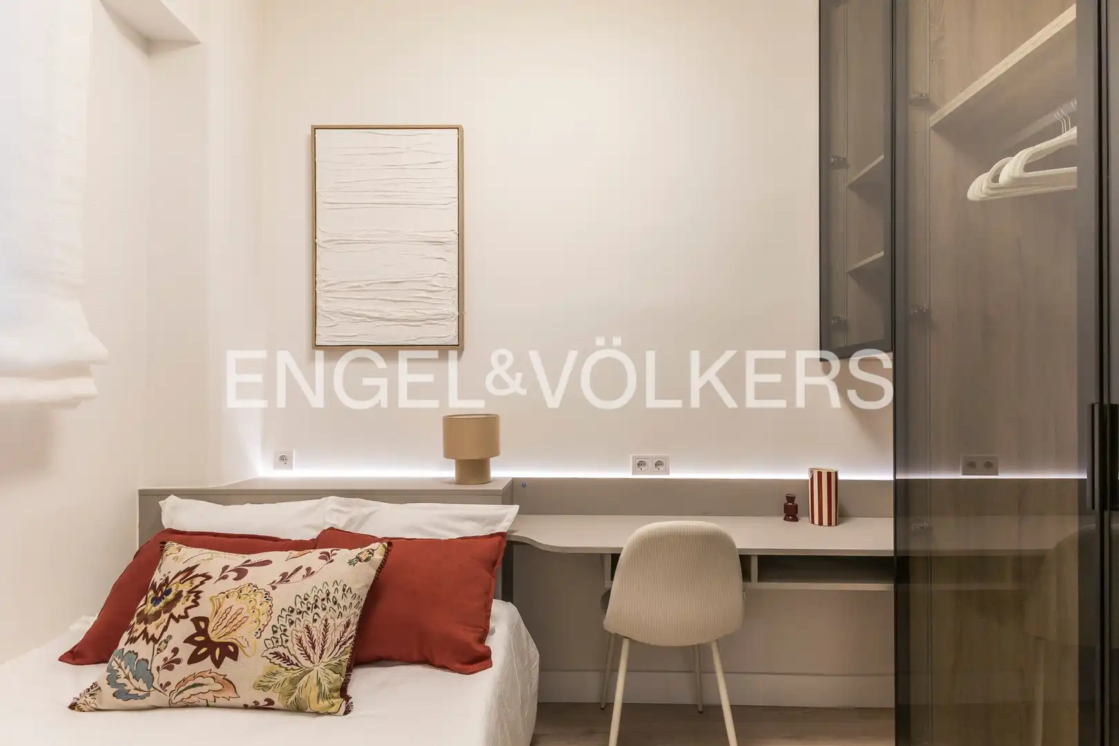 Habitación de Piso en venta en  Madrid Capital con Aire acondicionado y Calefacción