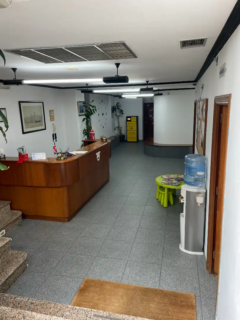 Local comercial en venda a Rúa de Jenaro de la Fuente, imagen 2