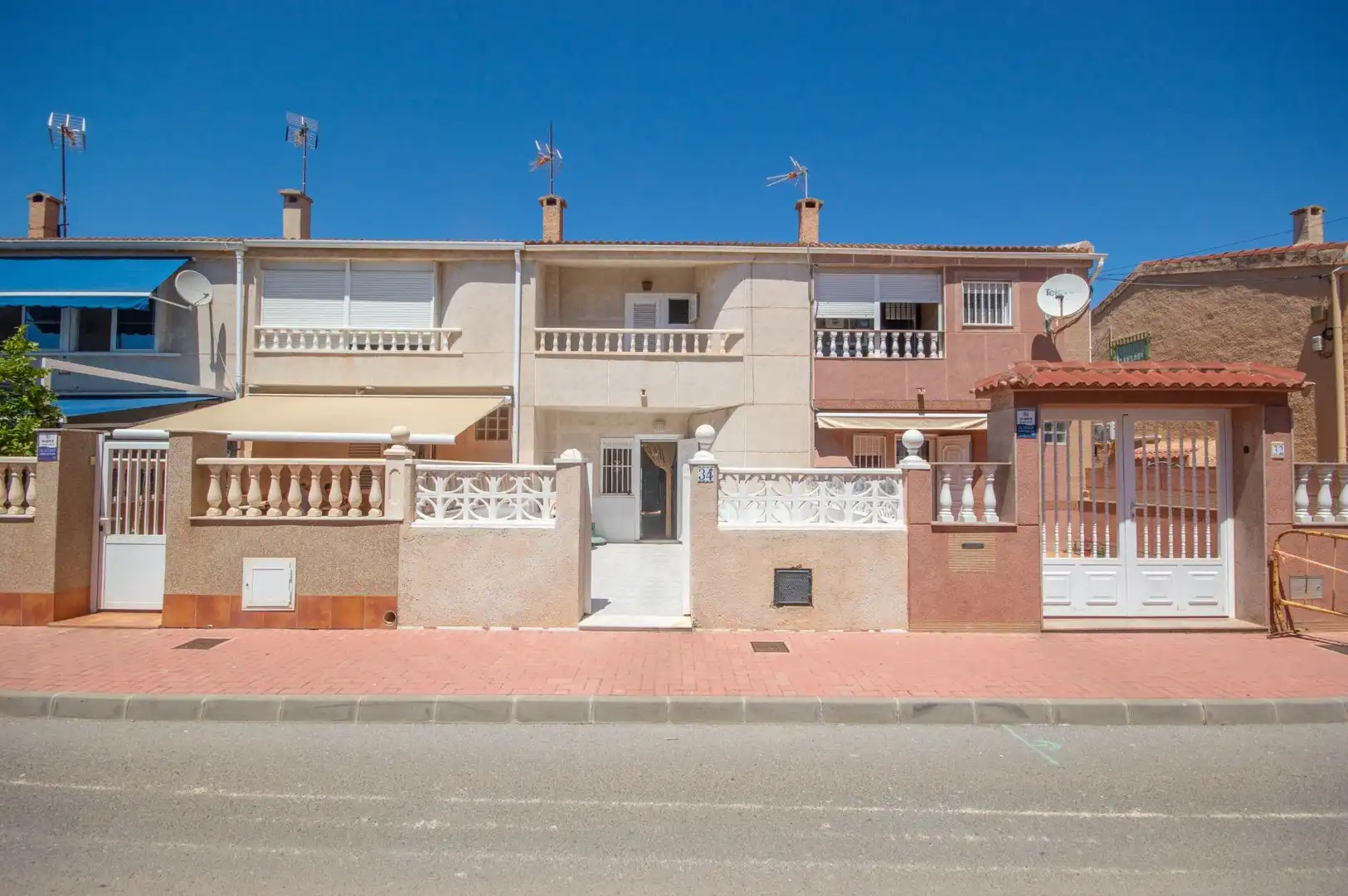 Vista exterior de Casa o chalet de alquiler en Torrevieja