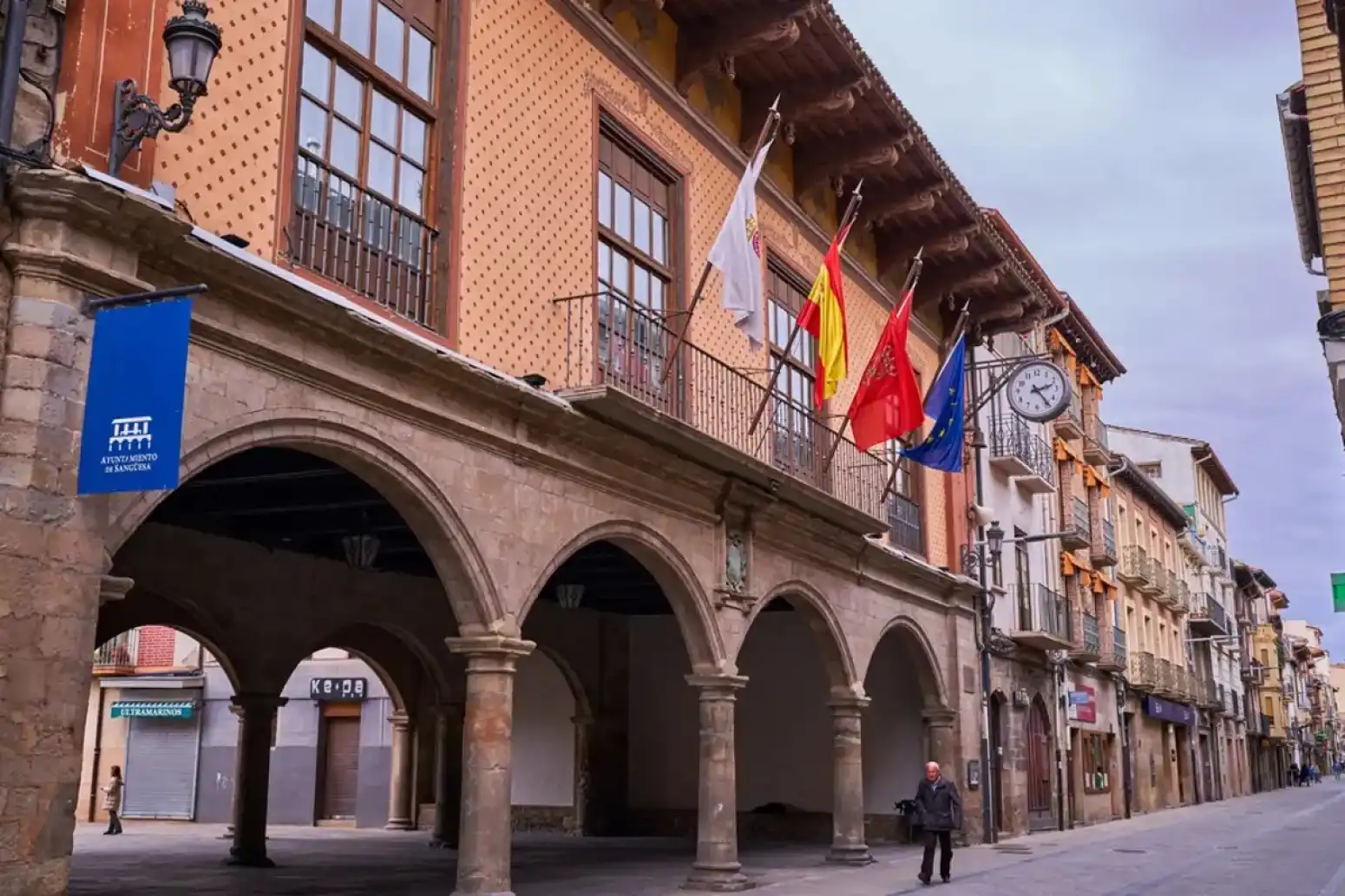 Vista exterior de Casa adosada en venta en Sangüesa / Zangoza