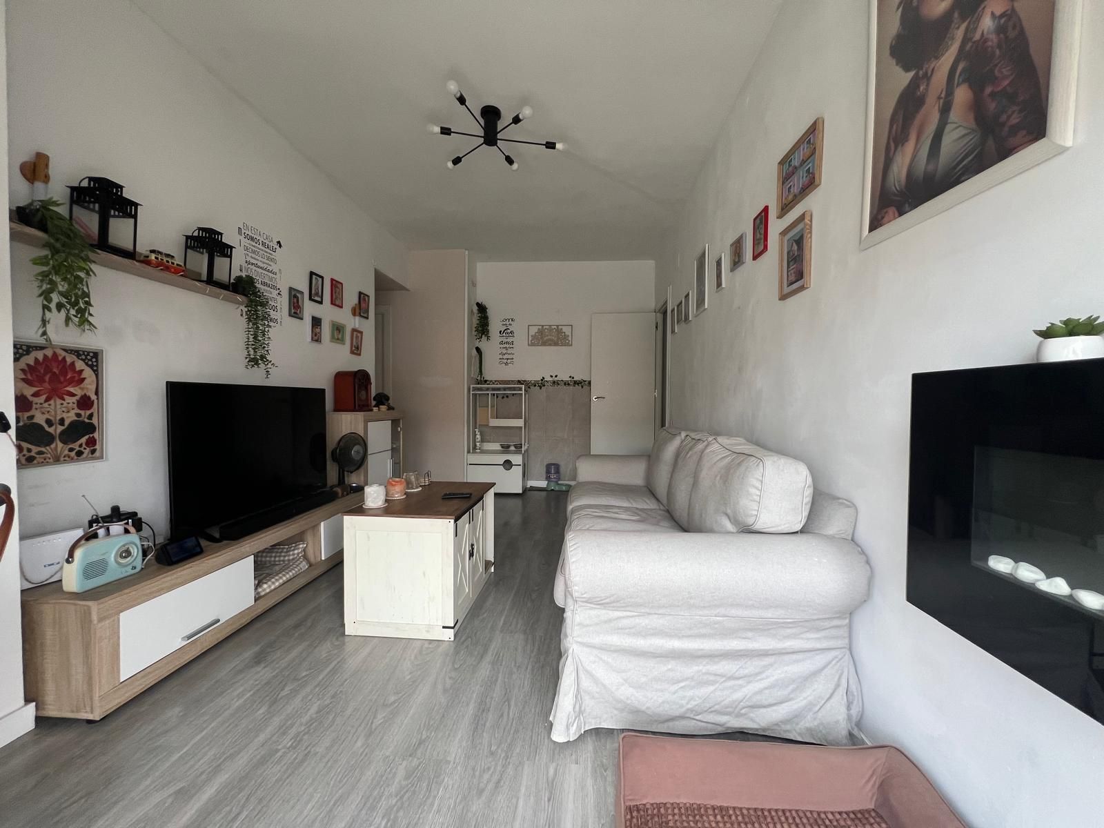 Living room of Flat for sale in  Barcelona Capital  with Balcony