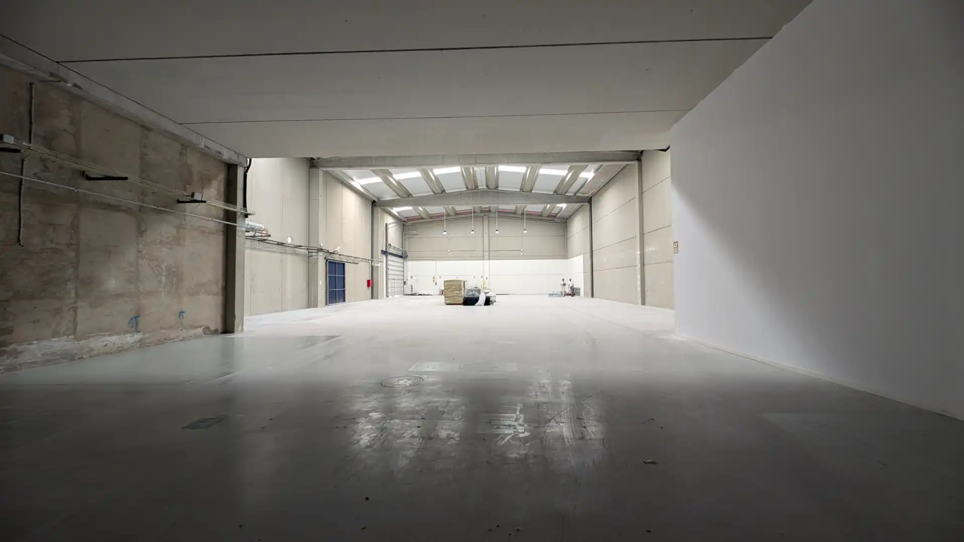 Nau industrial de lloguer en L'Hospitalet de Llobregat amb Calefacció