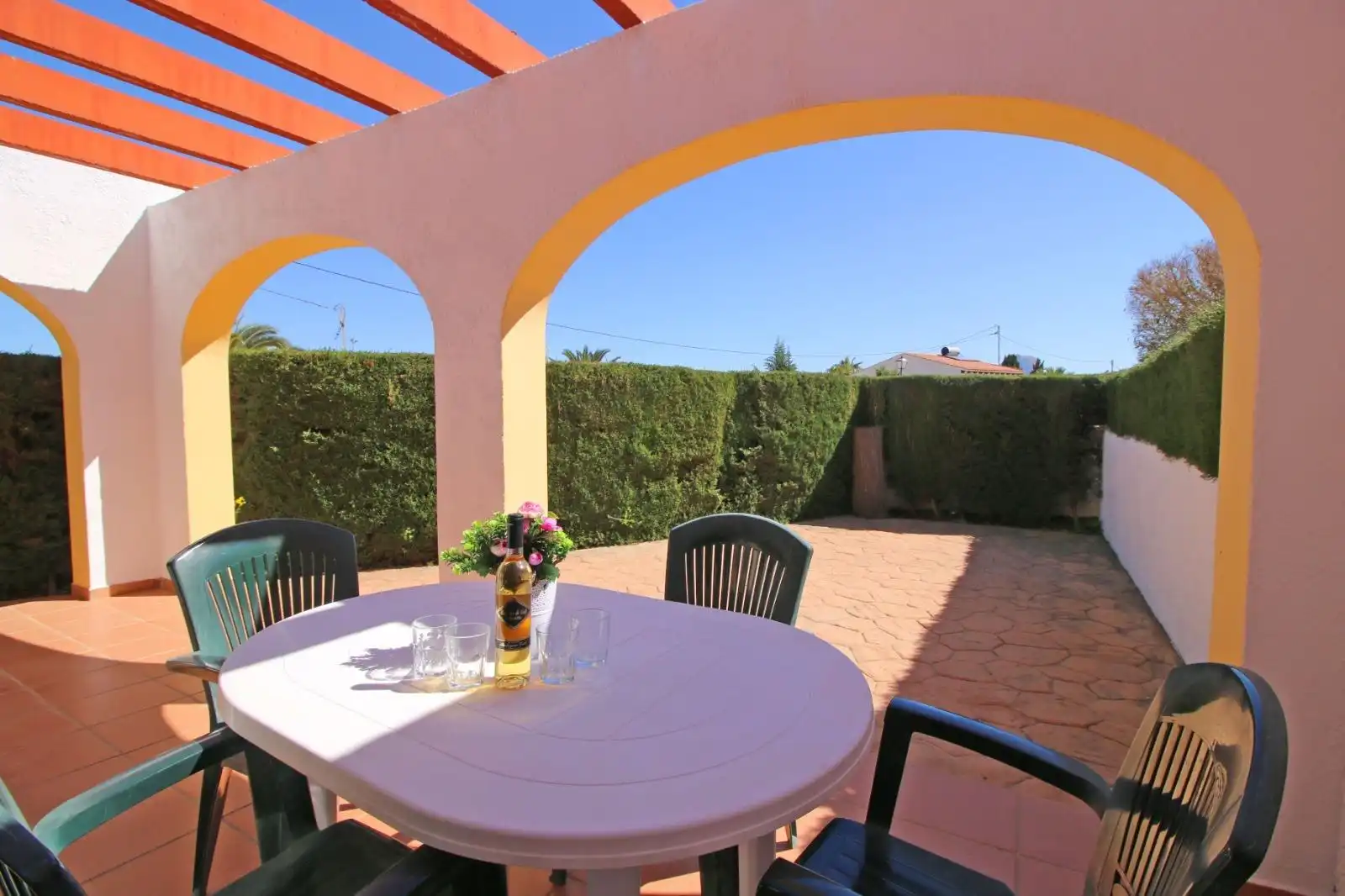 Terrassa de Casa adosada en venda en Calpe / Calp amb Aire condicionat, Calefacció i Jardí privat