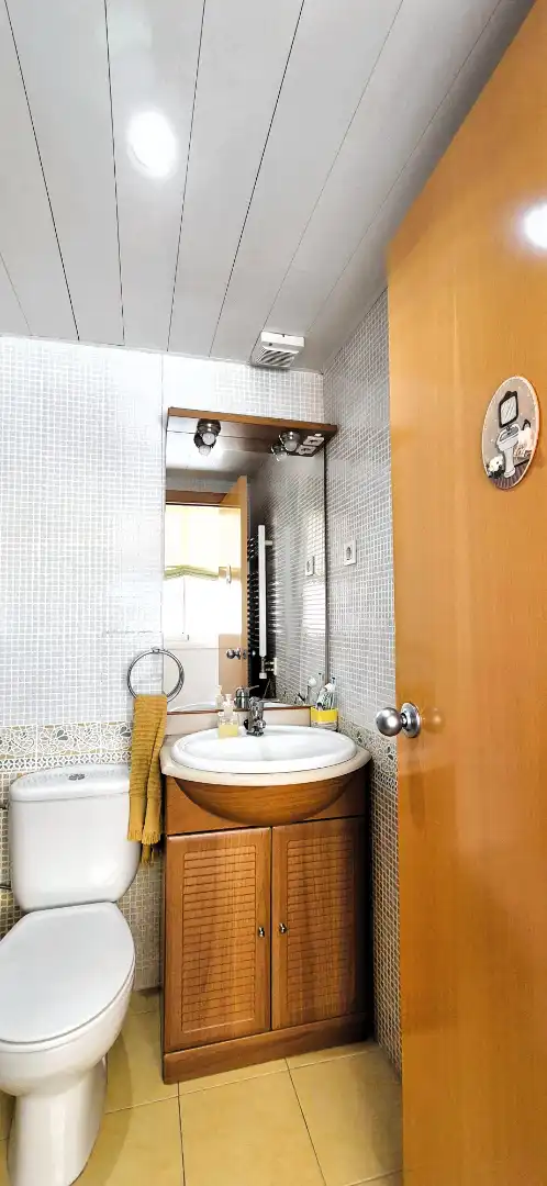 Badezimmer von Maisonette zum Verkauf in Molins de Rei mit Klimaanlage, Heizung und Terrasse